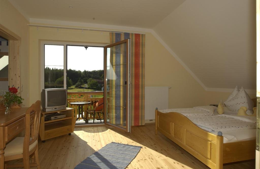 Hotel Garni Huegellandhof Neuhaus am Klausenbach 部屋 写真