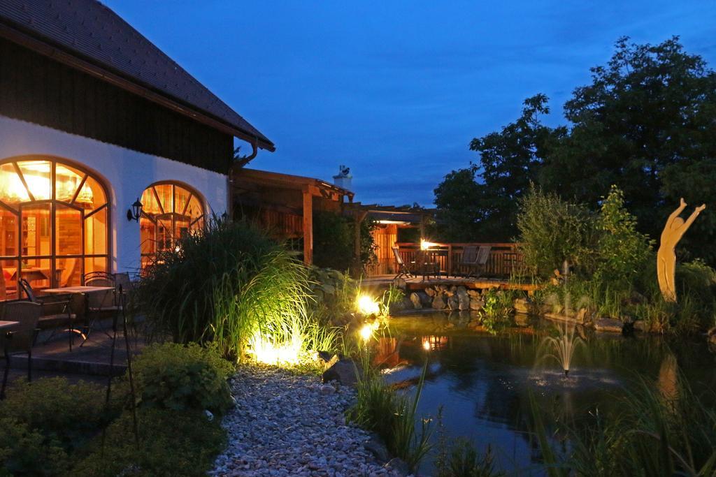 Hotel Garni Huegellandhof Neuhaus am Klausenbach エクステリア 写真