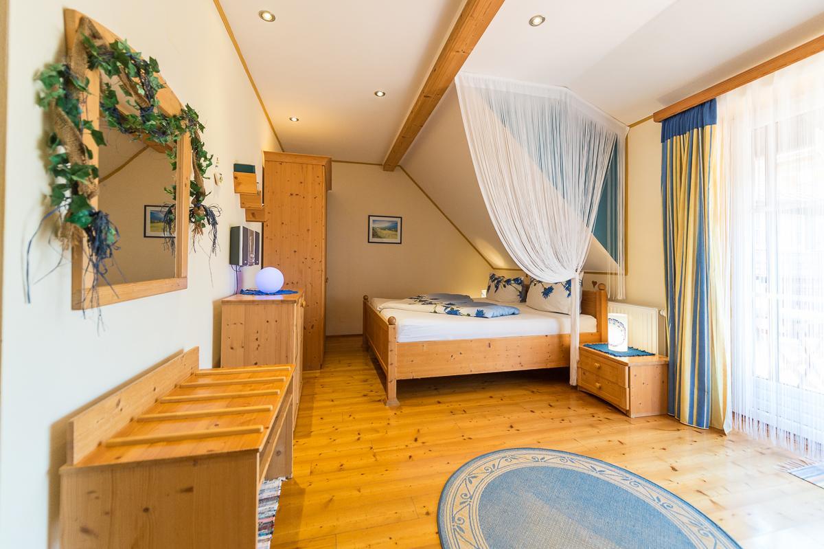 Hotel Garni Huegellandhof Neuhaus am Klausenbach エクステリア 写真