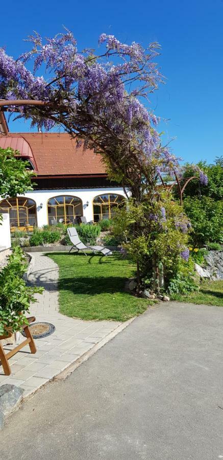 Hotel Garni Huegellandhof Neuhaus am Klausenbach エクステリア 写真